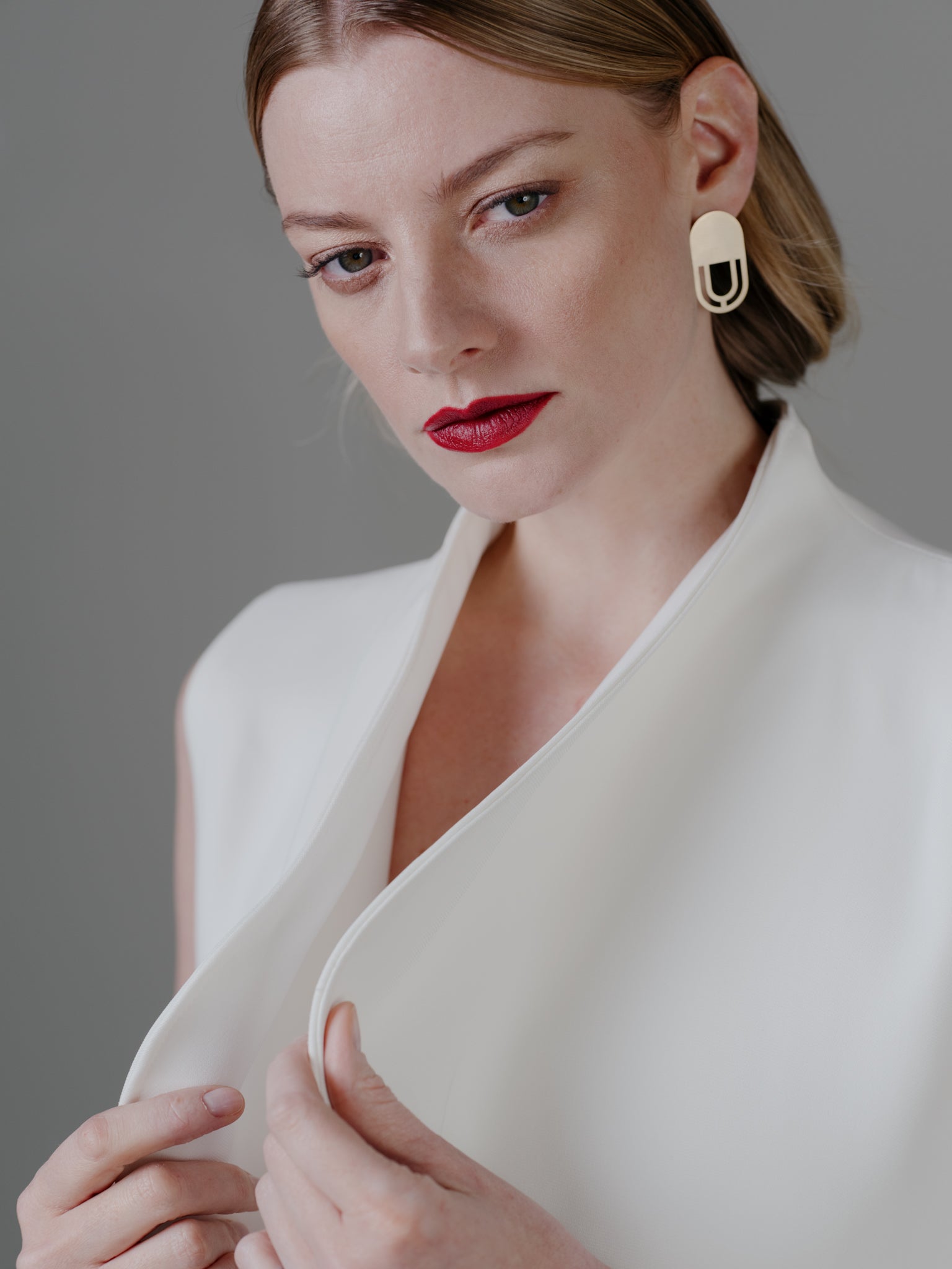 Zamsee Eternal Vest colar details