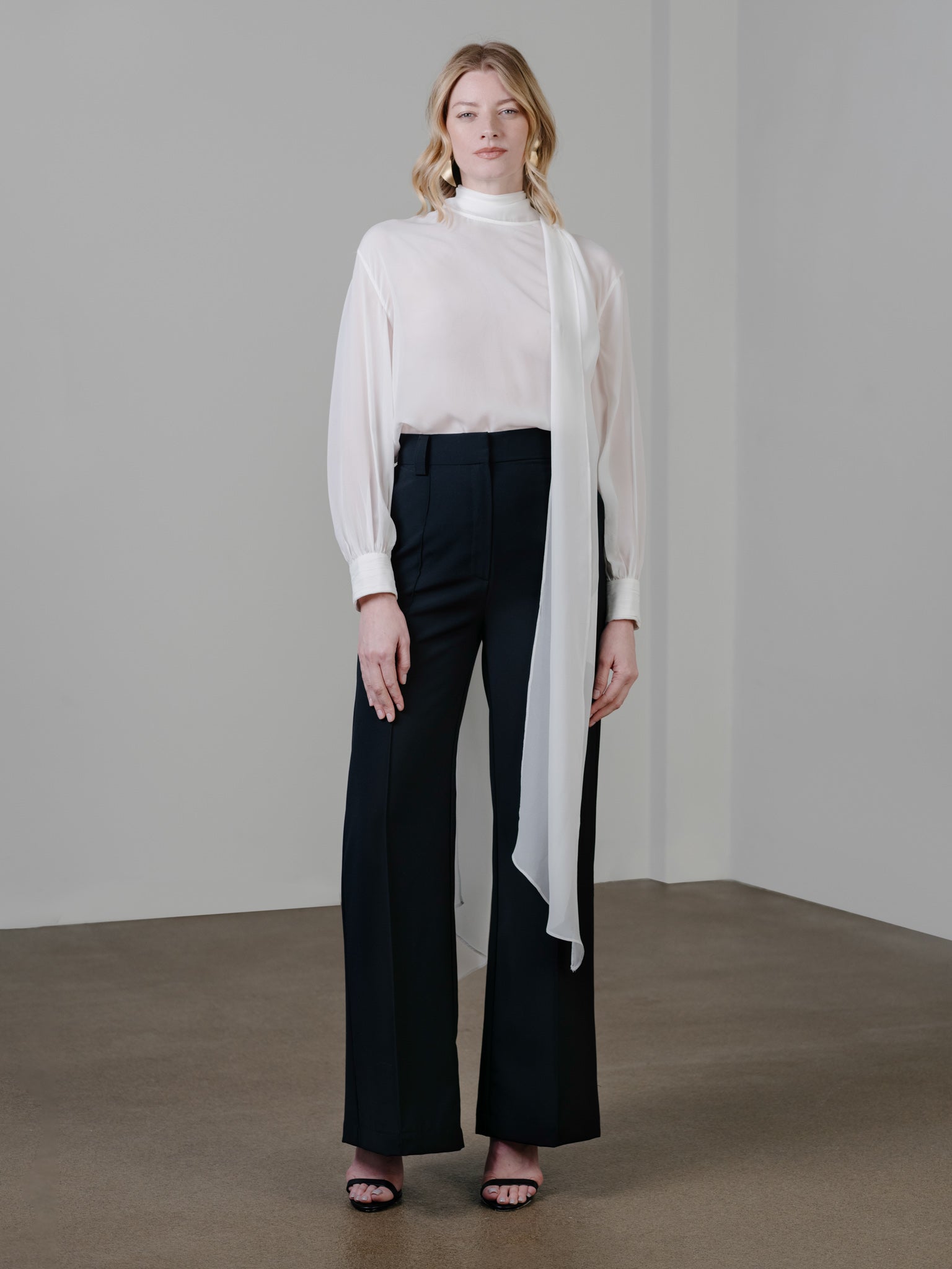 Zamsee Pure Silk Scarf-Collar Blouse