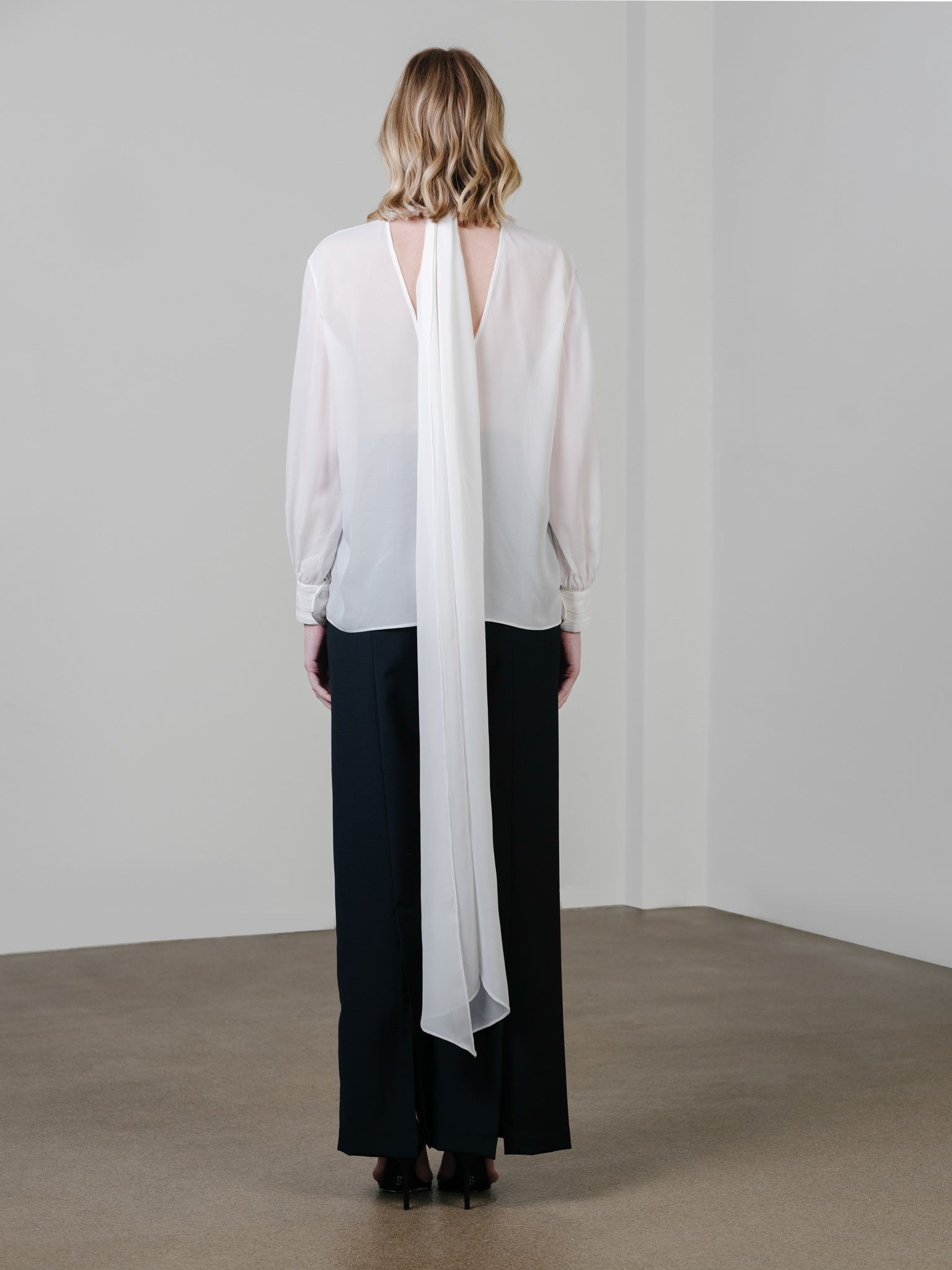 Pure Silk Scarf-Collar Blouse by Zamsee