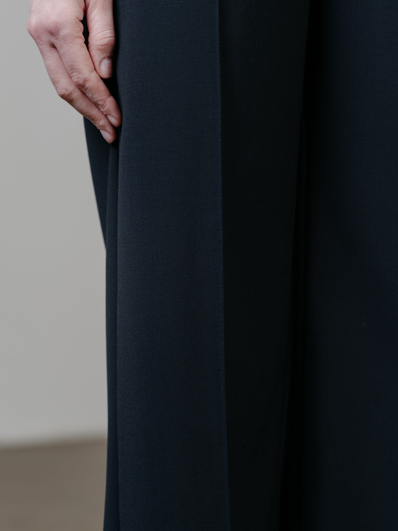Wool Pants with Back Slit – Black by Zamsee flattering pleats