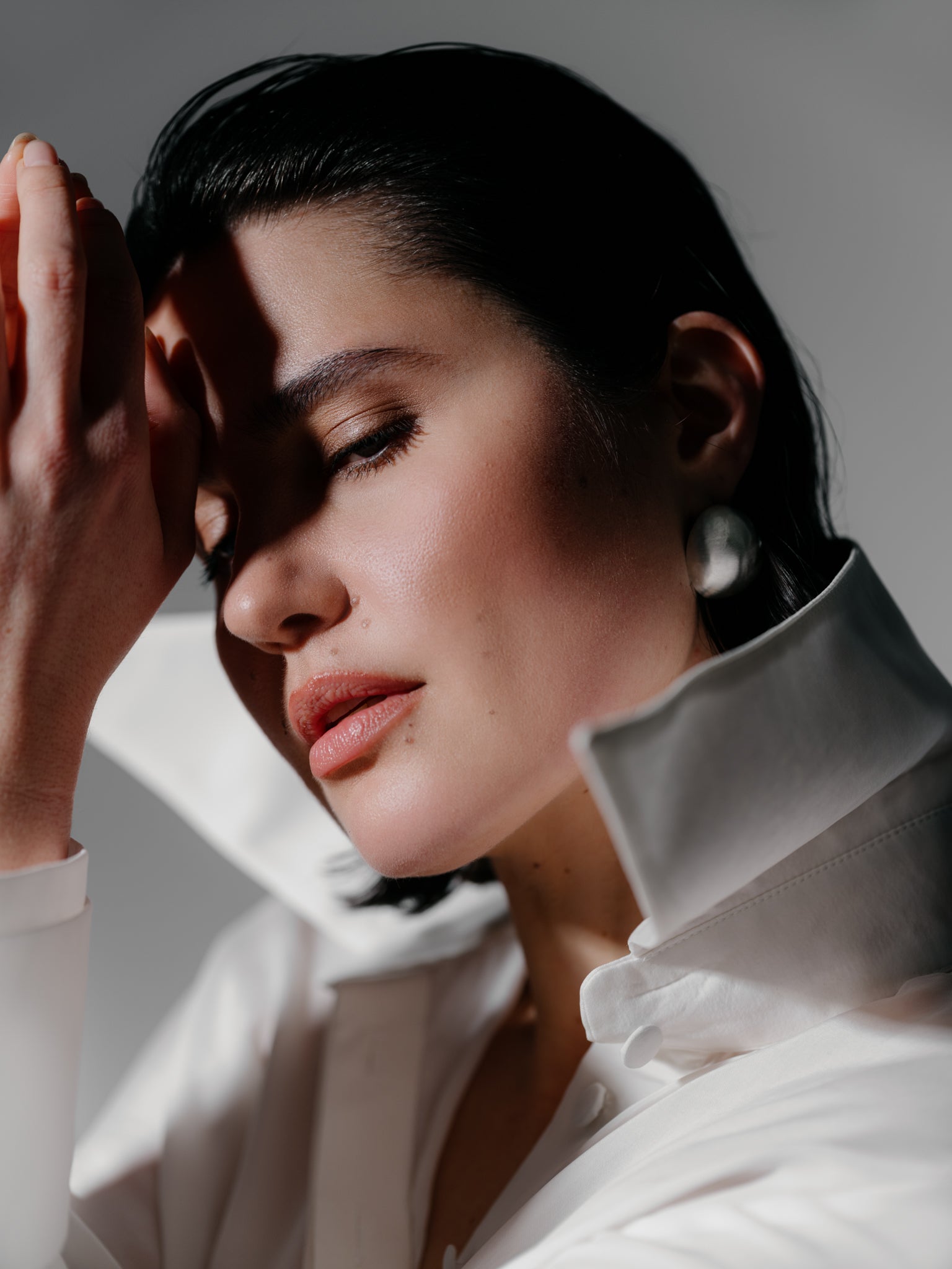 Cupro Shirt with Large Collar in Off-White by Zamsee