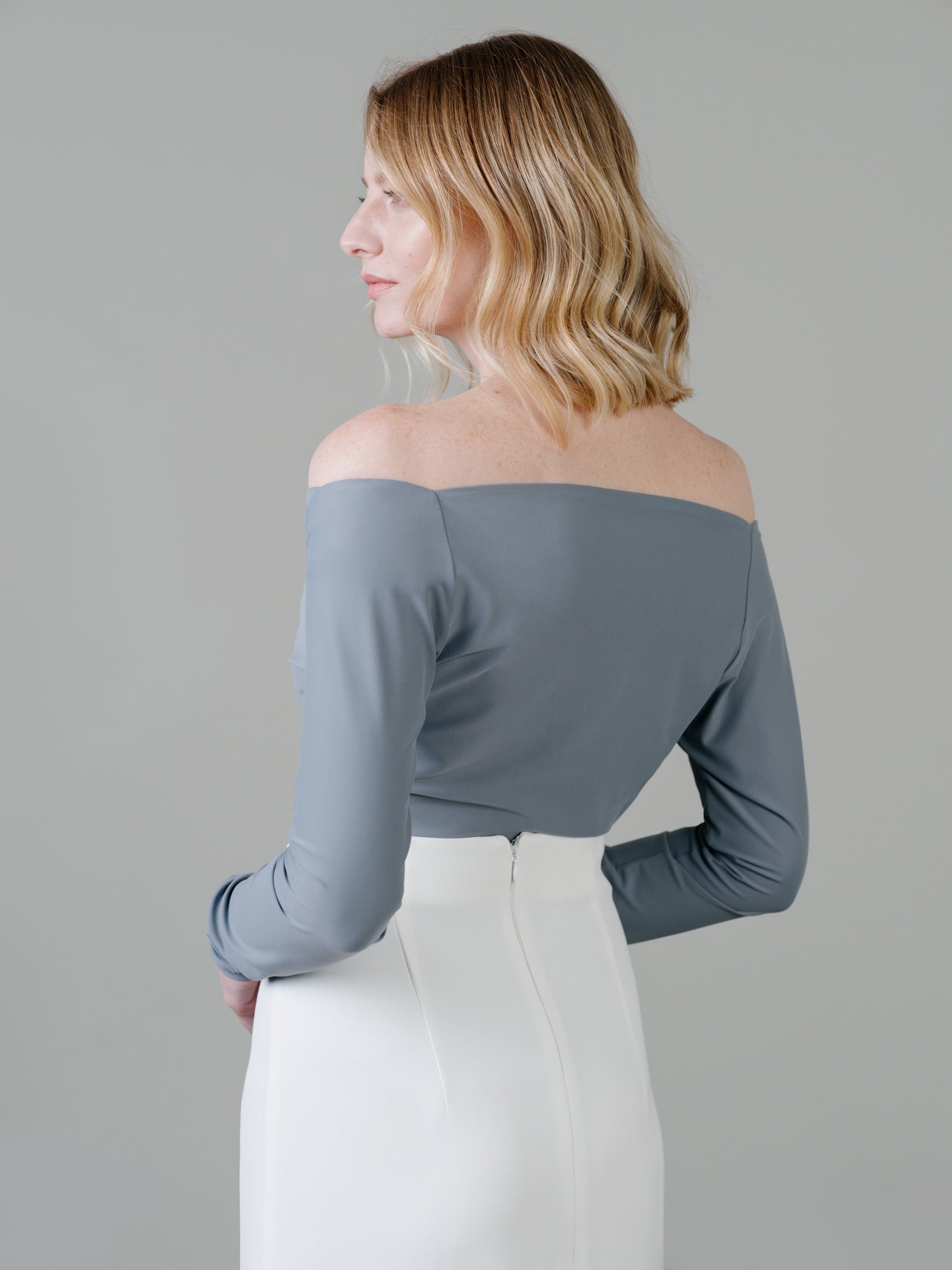 Zamsee Open Shoulders Essential Blouse in Grey